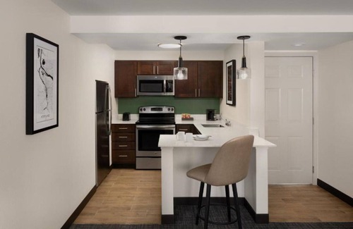 Tanasbourne House | Maintain balance at our newly renovated Hillsboro