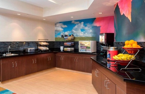 Greeley House | Maintain your balance at our modern hotel in Greeley CO