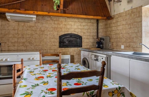 Charbonnieres-les-Vieilles House | Maison au Cœur de la Campagne en Pleine Nature