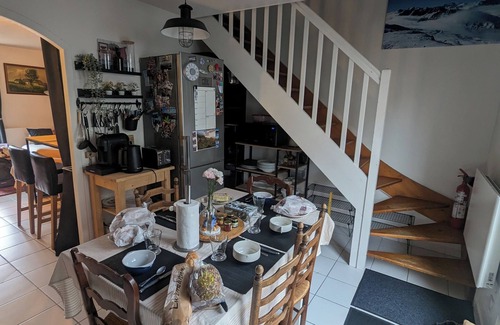 Colleville-Montgomery House | Maison à 200 Mètres de la Plage ! Parking Privatif, Idéal Pour les Familles