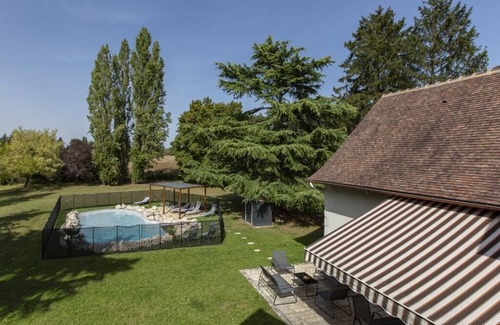 Huisseau-sur-Mauves Apartment | Maison 14 Personnes Avec Piscine