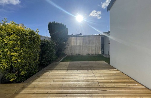 Bleriot-Plage House | Maison 2 Chambres, Jardin Proche Plage & Centre Ville