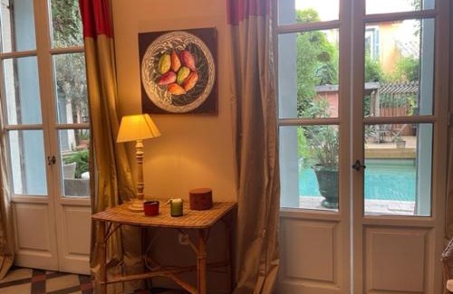 Historic Centre Villa | maison 3 chambres centre ville, jardin et bassin privatifs