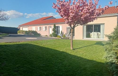 Valprivas Apartment | Maison a la campagne