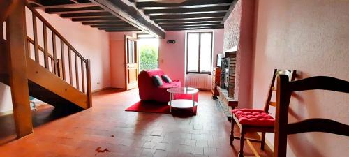 Saint-Amand-en-Puisaye House | Maison accueillante à Saint-Amand-en-Puisaye avec jardin