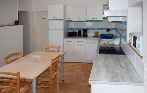 Channay-sur-Lathan House | Maison accueillante – Channay-sur-Lathan - Parking inclus