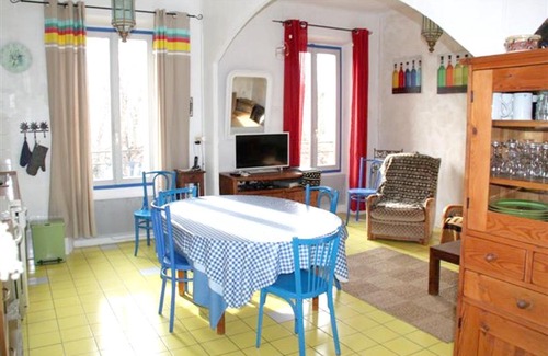Reillanne House | Maison accueillante à Reillanne avec jardin clos