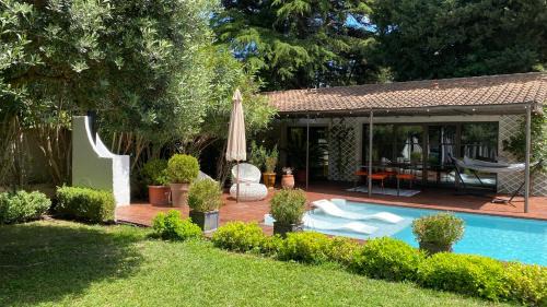 Vedene House | Maison AdriAnna