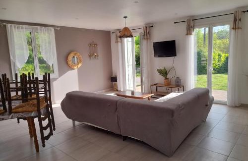 Allez-et-Cazeneuve House | Maison ambiance COSY - Détente - Clim - 3 chambres