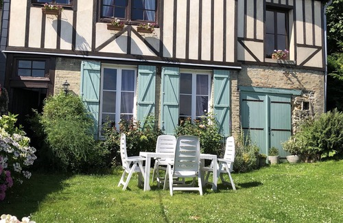 Sainte Marie - Saint Leon House | Maison Ancienne Avec son Jardin Privatif