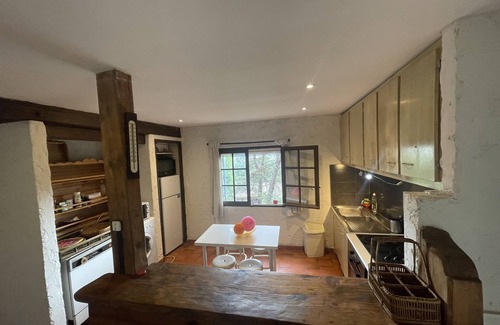 Simiane-Collongue House | Maison au calme sous les pins.