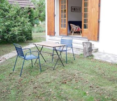 Cuisery Apartment | Maison au calme avec jardin à 5 min de Tournus