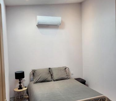 Salles-d'Aude House | Maison au calme - Clim - Wi-Fi - terrasse et cours
