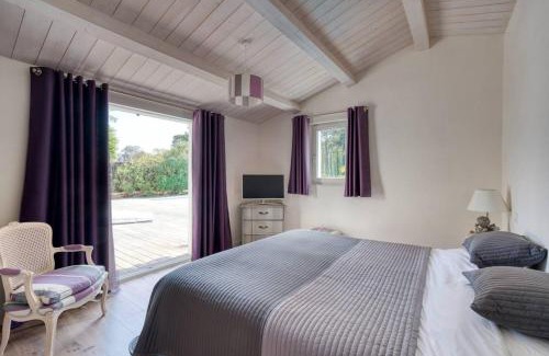 Ars-en-Re Villa | Maison au calme en lisière de forêt avec piscine chauffée