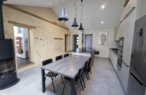 Le Pellerin House | Maison au calme et avec le charme de la pierre, gite " le rêve doré "