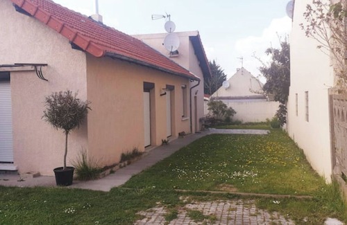 Chelles House | Maison au Calme Proche Disney