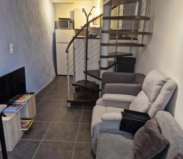 Saint-Remeze Apartment | Maison Au Coeur Des Gorges d'Ardèche Wifi et Canal Plus
