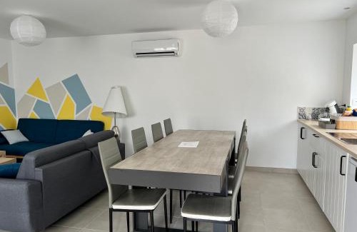 Villefranche-sur-Cher House | Maison Au Numéro 21, petit-déjeuner offert