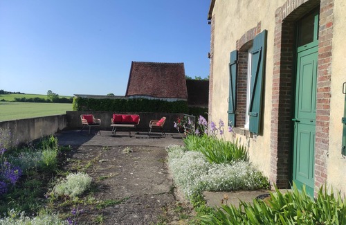 Esnon House | Maison Autonome Avec Terrasse Privative Dans une Ferme-moulin