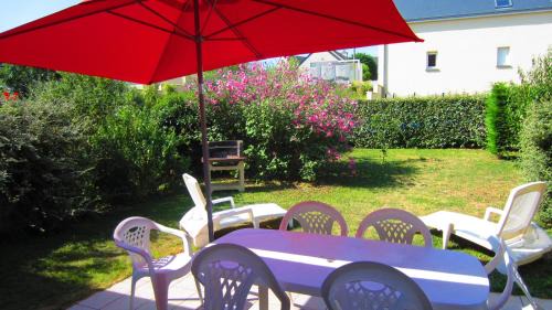 Saint-Jean-de-la-Riviere House | Maison avec jardin à 80 m de la plage de Barneville-Carteret