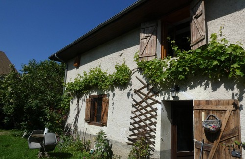Les Adrets House | Maison Avec Jardin au Pied de la Montagne