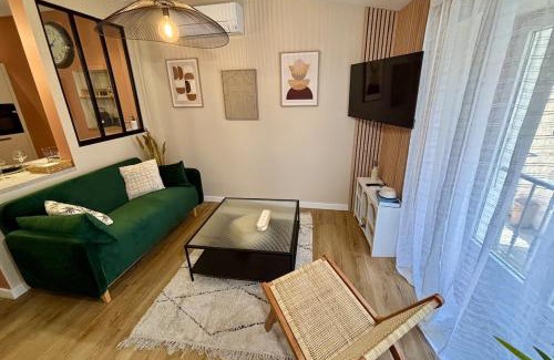 Orange Apartment | Maison avec garage au cœur d'Orange