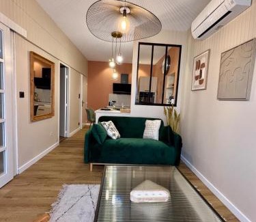 Orange Apartment | Maison avec garage au cœur d'Orange