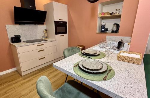 Orange Apartment | Maison avec garage au cœur d'Orange