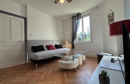 Diou House | Maison avec jardin près du canal et de la Loire, équipement complet, parfait pour familles - FR-1-489-550