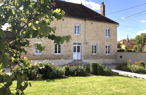 Thieffrain Cottage | Maison avec piscine chauffée et vaste terrain au cœur des lacs et du vignoble