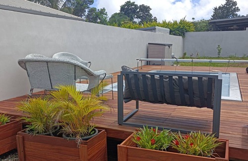 La Montagne House | Maison Avec Piscine Proche du Parcours Trail Chemin des Anglais