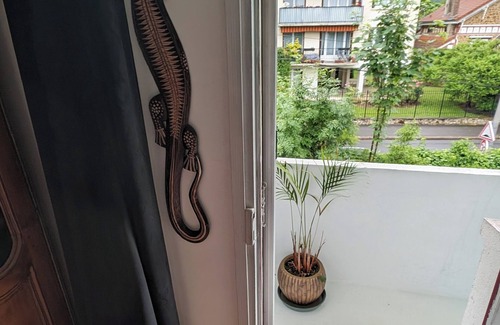 Bry-sur-Marne House | Maison Avec Terrasse et Jardin Proche de Paris et Disneyland