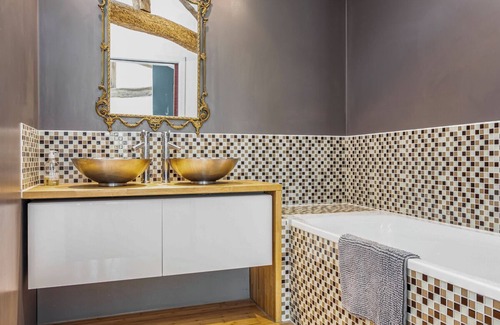 Beauville Villa | Maison Beaucharme - Three Bedroom Villa, Sleeps 6