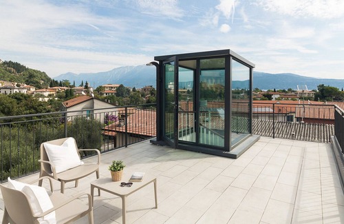Toscolano Maderno Apartment | Maison Bellini 4 with pool and near to the lake