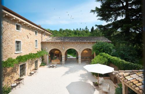 Ceredello House | Maison Benedictine