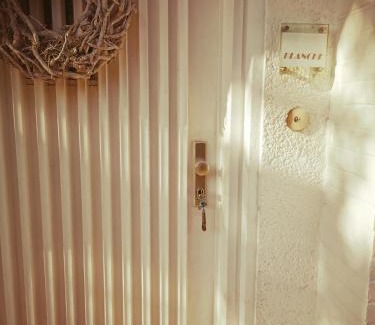 Grevenbroich Apartment | "Maison Blanche" - das gemütliche Garten-Apartment zwischen Köln und Düsseldorf