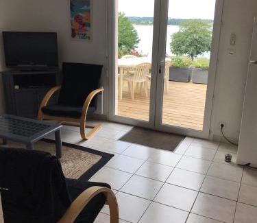 Salles-Curan House | Maison bord de Lac de Pareloup