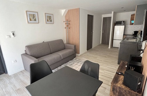 Saint-Maur Creteil Apartment | Maison Bord DE Marne