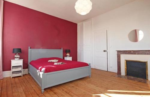 L'Aigle House | Maison bourgeoise avec grand parc, proche centre ville, idéale pour groupes - FR-1-497-57
