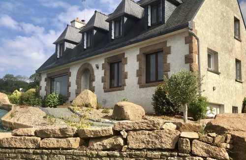 Louannec House | Maison Bretonne Fraichement Rénovée Avec vue mer Panoramique et Sauna