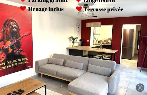 Jouvence House | Maison calme avec terrasse garage centre-ville B