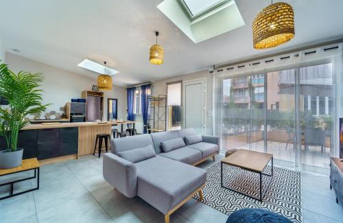 Jouvence House | Maison calme avec terrasse/garage centre-ville C