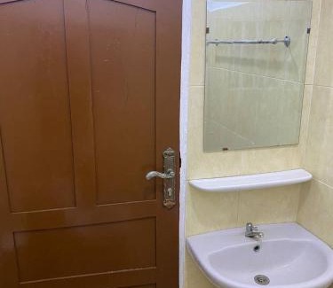 Abomey-Calavi House | Maison Calme, Chambre Privée Calavi