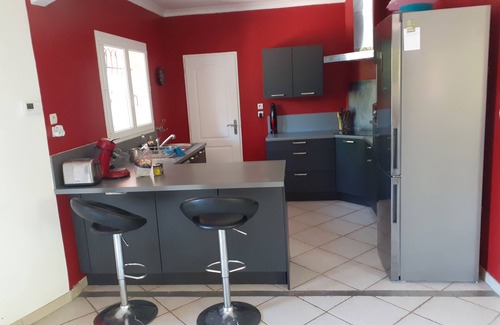 Fons House | Maison Calme Dans le sud de la France Climatisée Avec Piscine Près de Nîmes