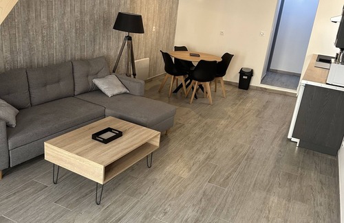 Beaumont-sur-Sarthe House | Maison Calme