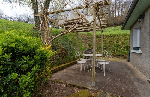 Lagarde Cottage | Maison Camille - Cozy Cottage 10 min from Lourdes, Terrace, Fireplace, Private Parking