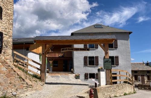 Matemale House | Maison Canelle Le Clos des Ours