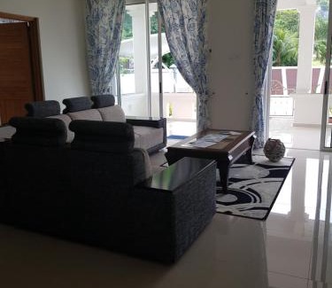 Anse La Mouche Apartment | Maison Cattleya Selfcatering Apartment
