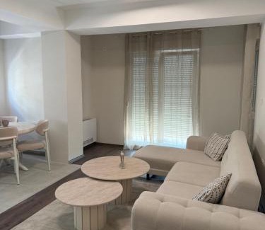 Gevgelija Apartment | Maison Centrale Luxury City Apartment