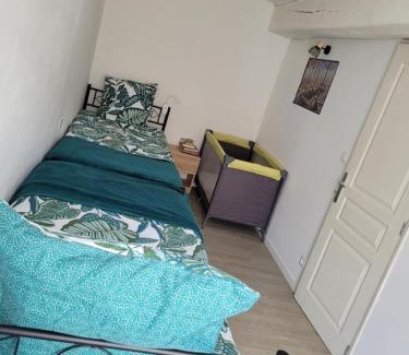 Coulanges-sur-Yonne House | Maison chaleureux